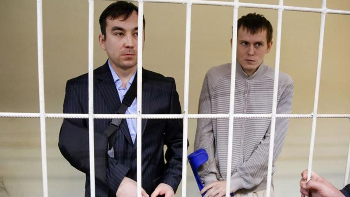 Для ГРУшников Ерофеева и Александрова просят статус военнопленных
