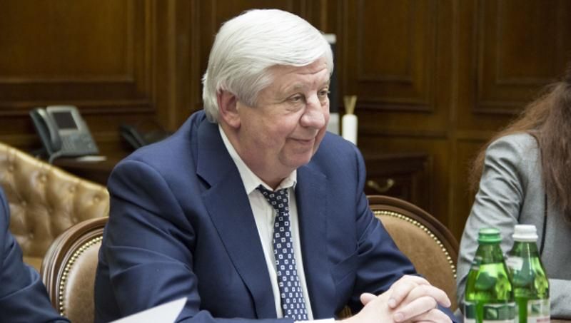 Источник в ГПУ сообщил новые подробности обстрела кабинета Шокина Источник в ГПУ сообщил новые подробности обстрела кабинета Шокина