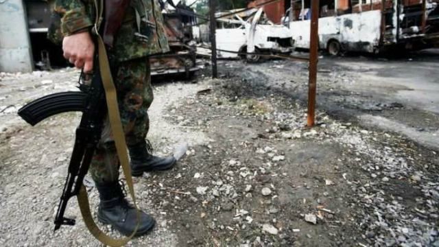 В школах Донецка нет тепла: террористы придумали, как детям греться В школах Донецка нет тепла: террористы придумали, как детям греться