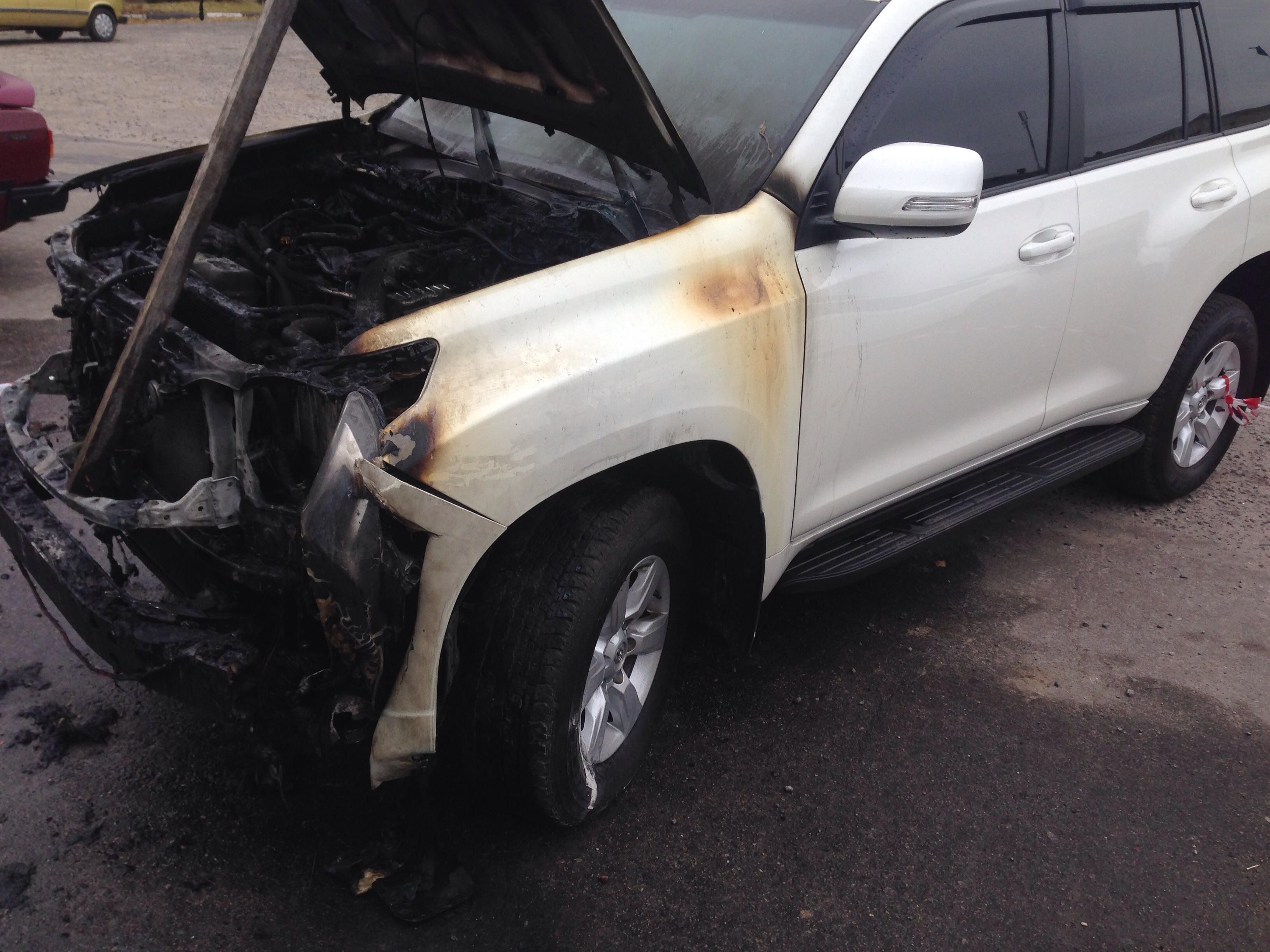 У Сумах депутату від "Самопомочі" спалили автомобіль
