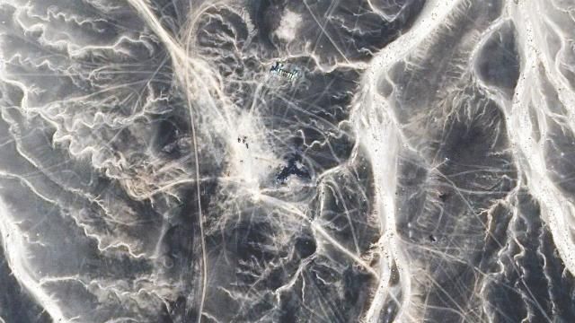 Как выглядит место катастрофы российского самолета из космоса Как выглядит место катастрофы российского самолета из космоса