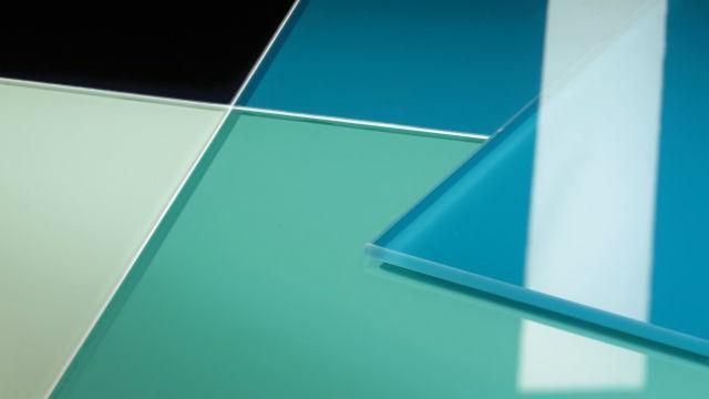 Шокину на заметку. Ученые разработали суперпрочное стекло Шокину на заметку. Ученые разработали суперпрочное стекло