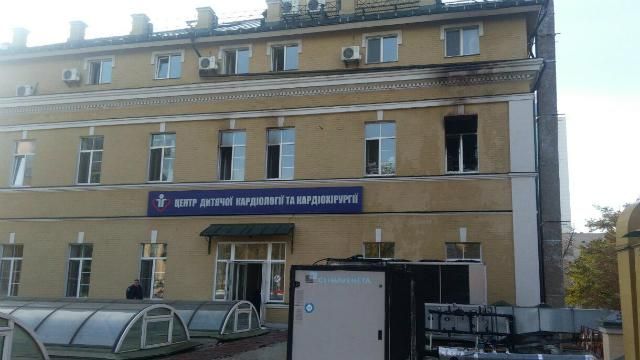 Рятувальники розповіли деталі серйозної пожежі в дитячій лікарні 