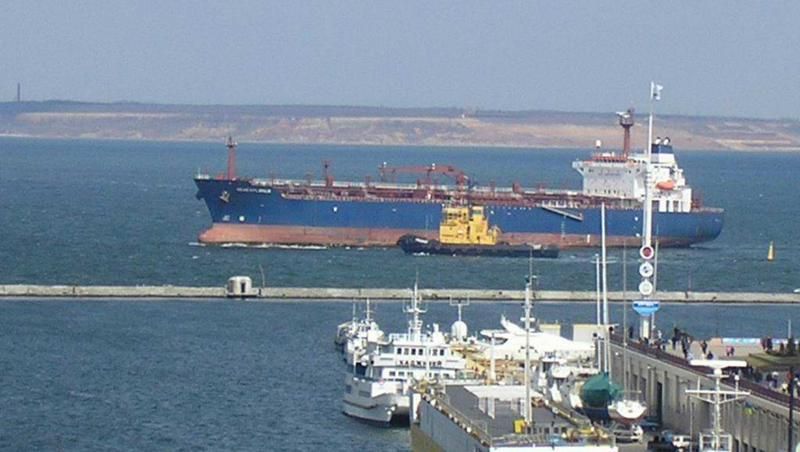 В окупований Крим потрапляють товари з Одеси, — активіст В окупований Крим потрапляють товари з Одеси, — активіст