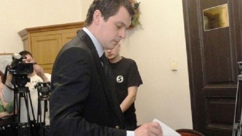 Кандидата в депутаты объявили в розыск