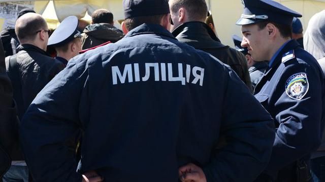 Міліцейські мундири та печатки будуть чинні ще рік, — МВС Міліцейські мундири та печатки будуть чинні ще рік, — МВС