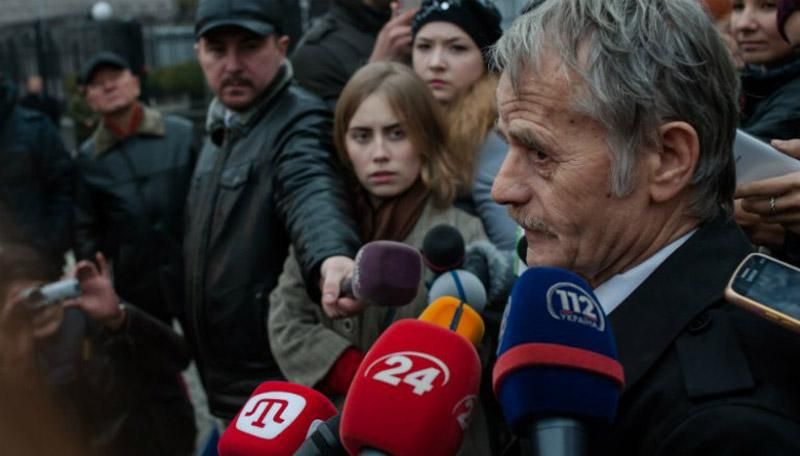 Джемилев призывает украинские власти также приобщиться к блокаде Крыма Джемилев призывает украинские власти также приобщиться к блокаде Крыма