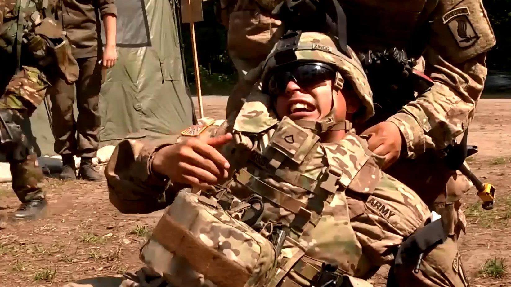 Американцы научили нацгвардейцев молниеносной тактике военных операций Американцы научили нацгвардейцев молниеносной тактике военных операций