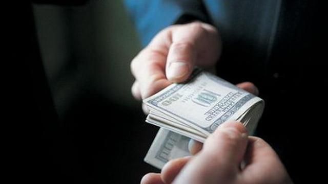 На Николаевщине следователя милиции поймали на горячем На Николаевщине следователя милиции поймали на горячем