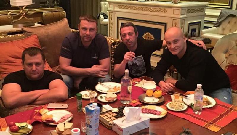 Корбан перетворив свій домашній арешт на розвагу Корбан перетворив свій домашній арешт на розвагу