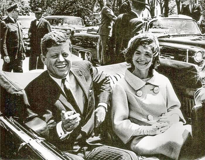 Продали номерной знак машины Кеннеди Продали номерной знак машины Кеннеди