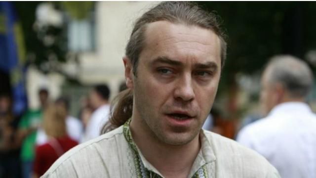 Свободовец избил беременную бывшую жену Свободовец избил беременную бывшую жену