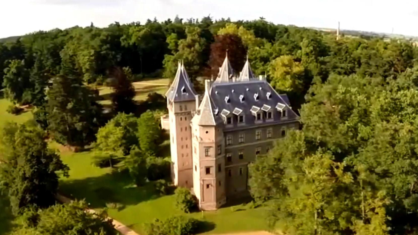 Вражаючі подібності в давній архітектурі України та Польщі Вражаючі подібності в давній архітектурі України та Польщі