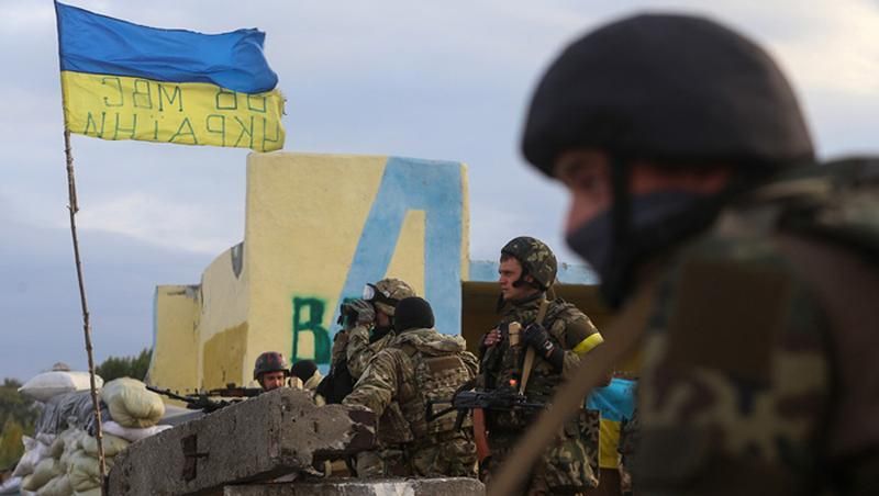 На західних околицях Донецька неспокійно. 4 військові отримали поранення