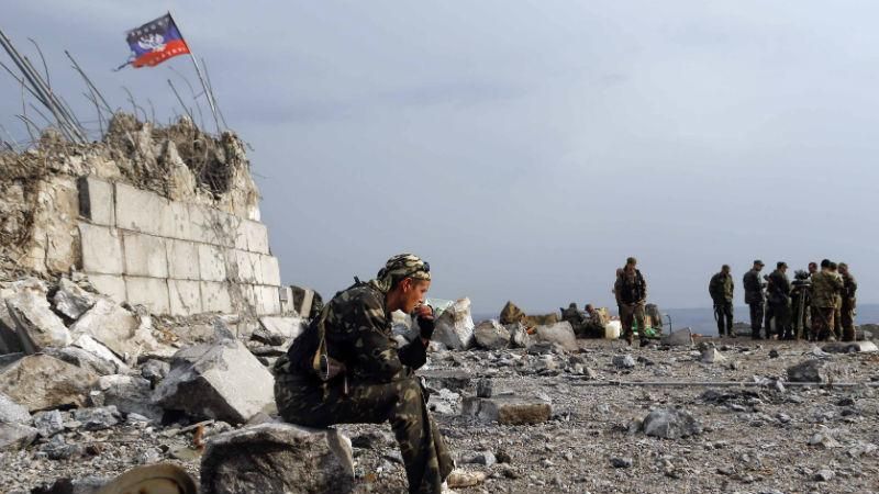 Провокации боевиков "синхронизированы" с событиями в Раде, — эксперт Провокации боевиков "синхронизированы" с событиями в Раде, — эксперт