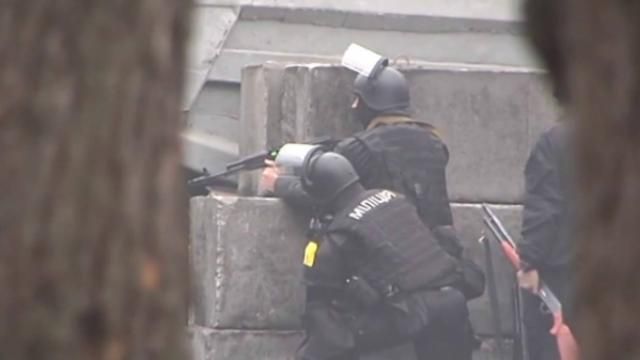 20 экс-беркутовцев в один день сбежали из Украины, — Матиос 20 экс-беркутовцев в один день сбежали из Украины, — Матиос