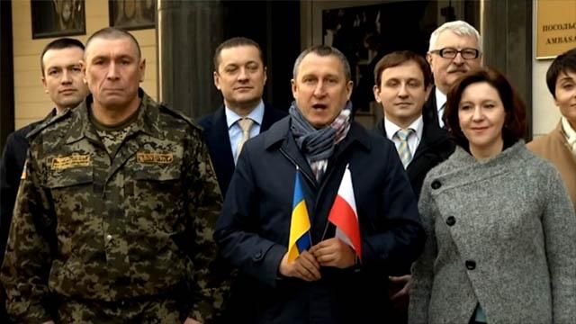 Украинские дипломати оригинально поздравили Польшу с Днем Независимости Украинские дипломати оригинально поздравили Польшу с Днем Независимости