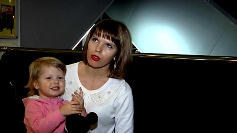 Вундеркинд из Ровно: двухлетняя девочка может назвать столицу любой страны мира