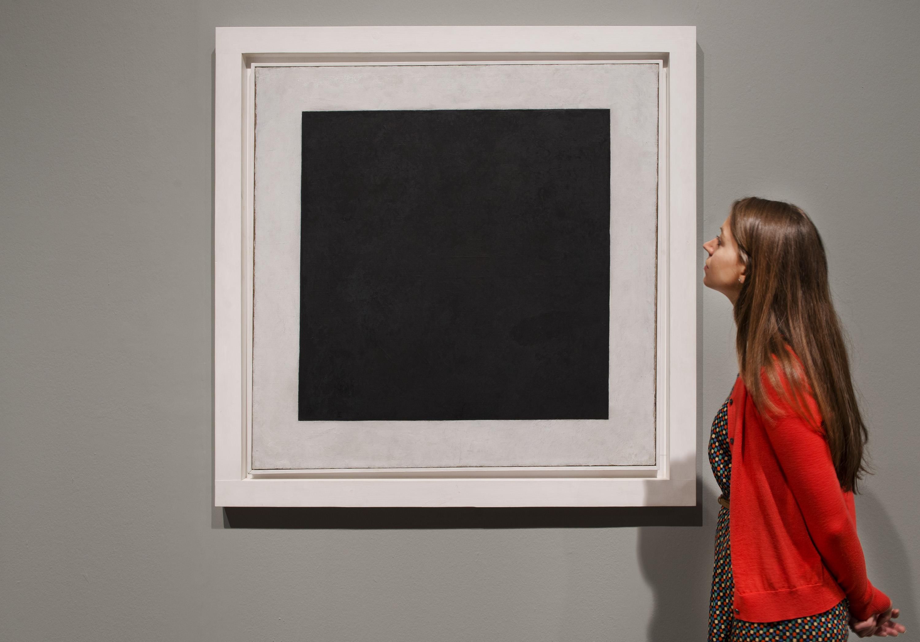 Неймовірне відкриття: під легендарним "Чорним квадратом" Малевича є інша картина