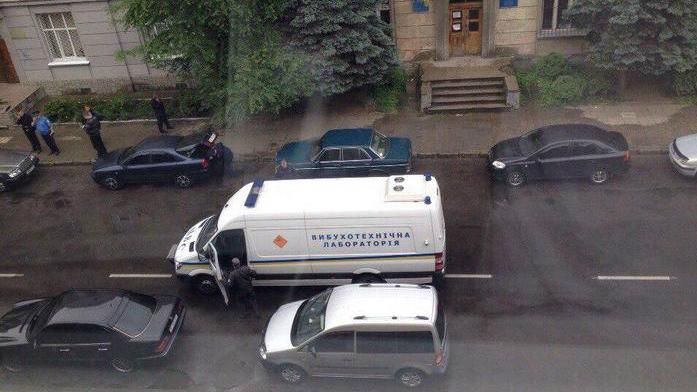 Беспокойная ночь в Ужгороде: два взрыва в жилых кварталах