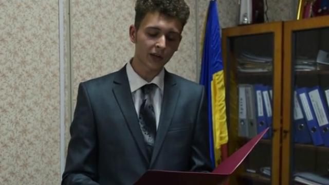 22-річний студент став наймолодшим сільським головою в Україні 22-річний студент став наймолодшим сільським головою в Україні