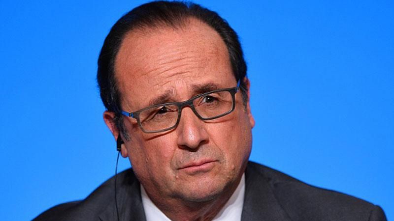 Олланд объявил во Франции чрезвычайное положение