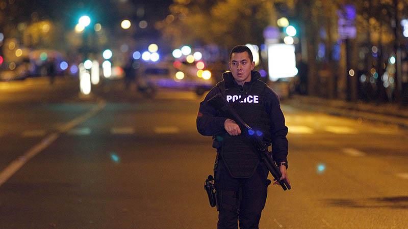 Нові подробиці кривавих терактів у Парижі