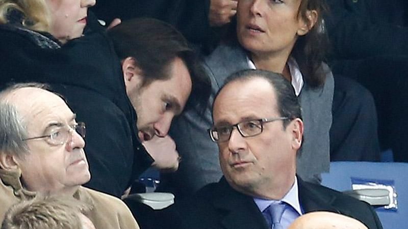 Опубліковані фото реакції Олланда на теракти в Парижі