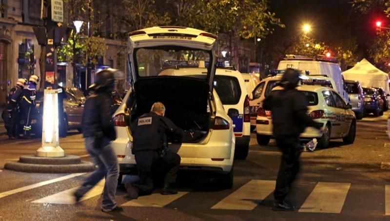 Под Парижем нашли машину с оружием террористов, — СМИ