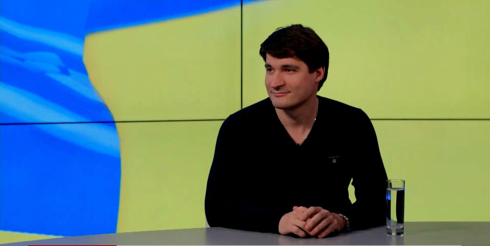 Політолог пояснив, чому люди не активно голосують Політолог пояснив, чому люди не активно голосують