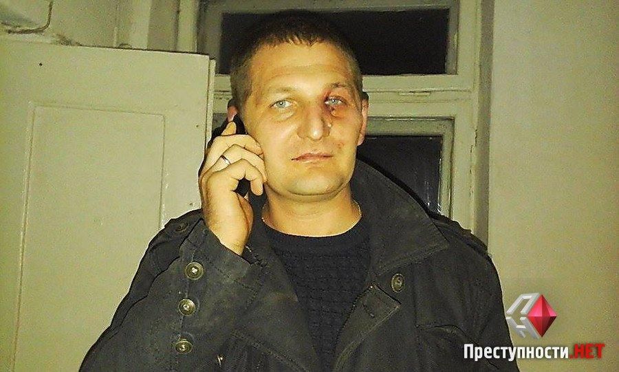 У Миколаєві стрілянина біля виборчої дільниці. Є поранені У Миколаєві стрілянина біля виборчої дільниці. Є поранені