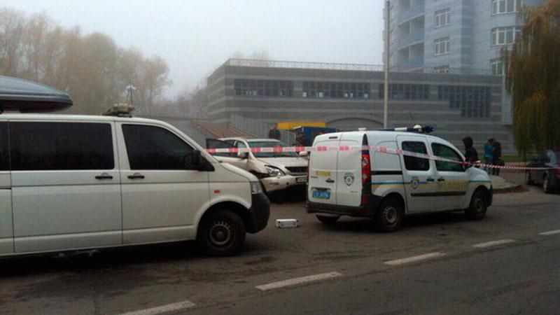 В Киеве произошел взрыв: мужчине оторвало ногу