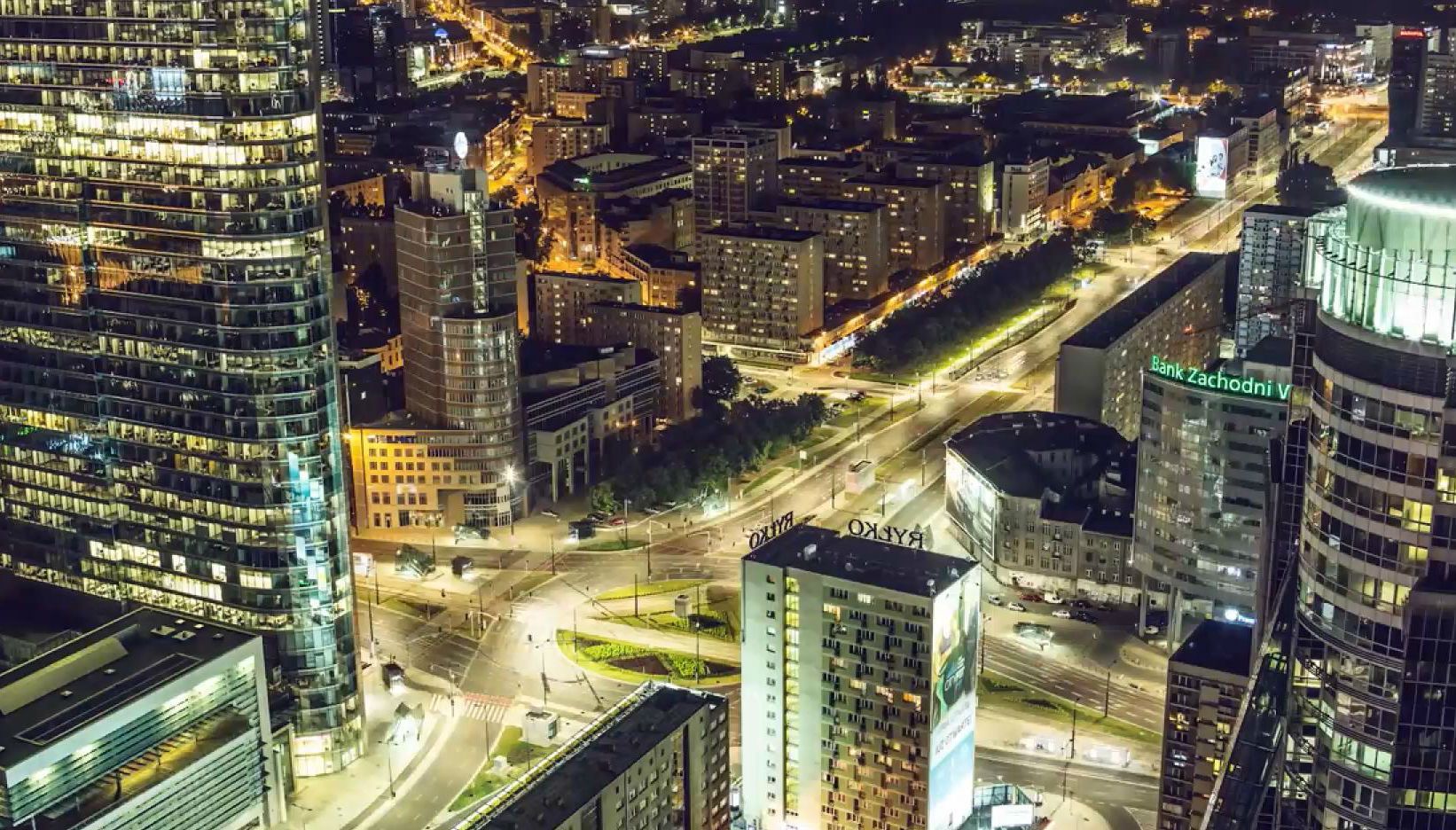 Приклад для України: як Варшава розквітала після Другої світової Приклад для України: як Варшава розквітала після Другої світової