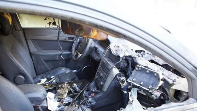 Авто депутата сожгли в Одесской области: опубликованы фото Авто депутата сожгли в Одесской области: опубликованы фото