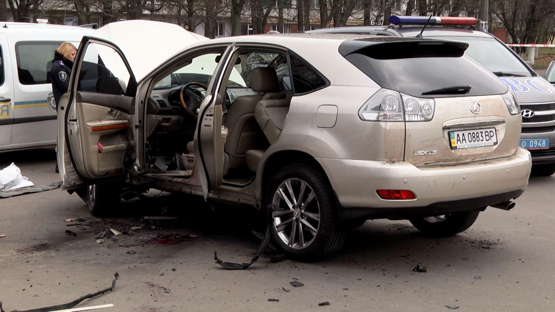 Стали известны детали к машине, которая взорвалась в Киеве