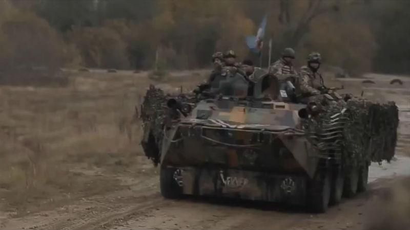 Як тренуються легендарні десантники: ексклюзивні кадри Як тренуються легендарні десантники: ексклюзивні кадри