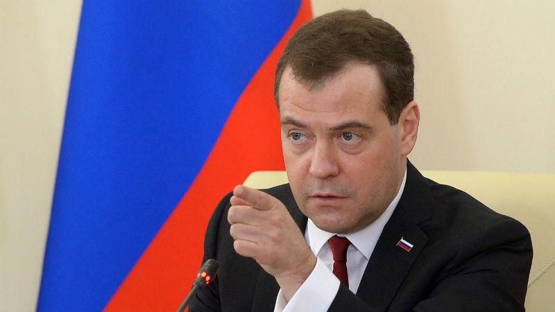 Медведев считает, что теракты происходят из-за нежелания мира "дружить" с Россией