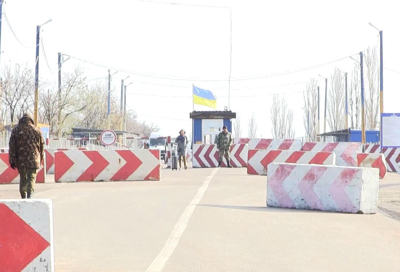 Украина закрыла один из въездов в оккупированный Крым