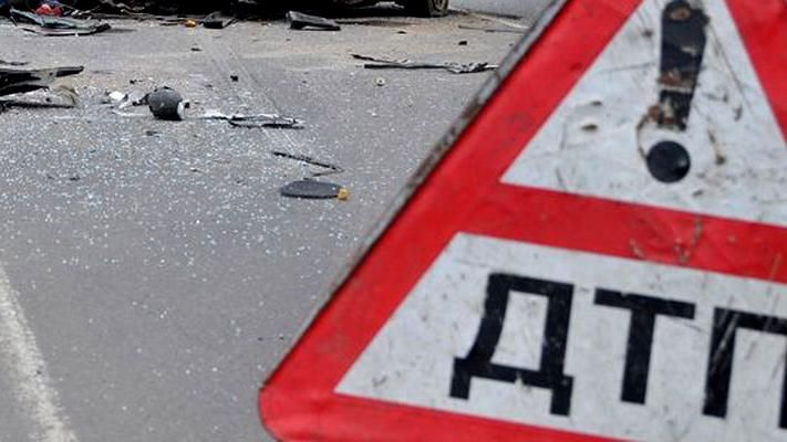 Водій протягнув жінку по асфальту і втік з місця події Водій протягнув жінку по асфальту і втік з місця події