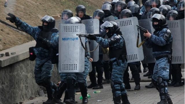Бійців "Беркута" підозрюють у розстрілі 39 майданівців, які були без зброї Бійців "Беркута" підозрюють у розстрілі 39 майданівців, які були без зброї