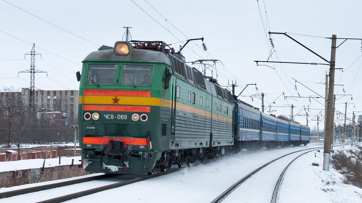 Новорічний подарунок від "Укрзалізниці": додаткові потяги до найпопулярніших місць Новорічний подарунок від "Укрзалізниці": додаткові потяги до найпопулярніших місць