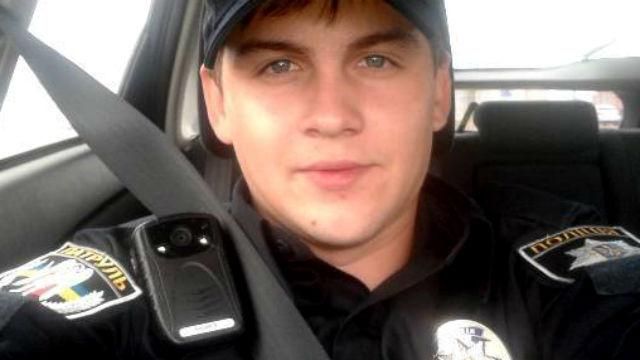 Скандального поліцейського, що зневажав майданівців, відсторонили Скандального поліцейського, що зневажав майданівців, відсторонили