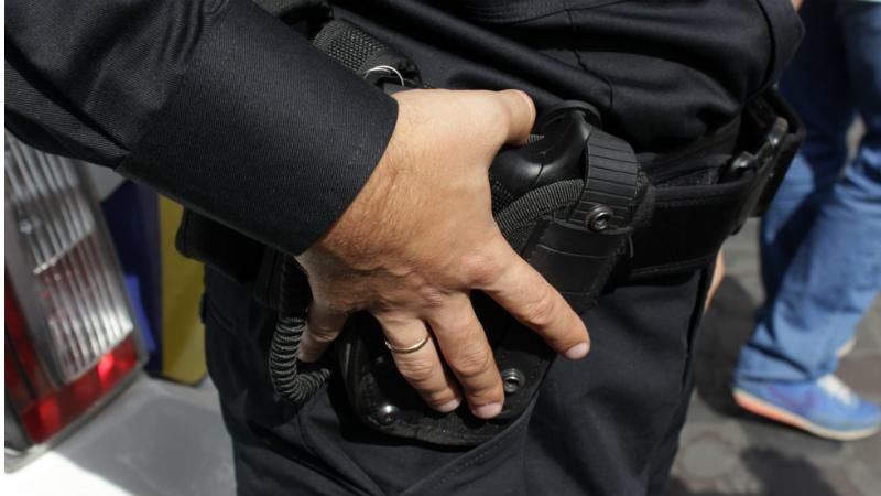 У Києві невідомі напали на заправку У Києві невідомі напали на заправку