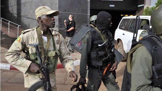 Нападение на отель в Мали: украинцев среди жертв нет