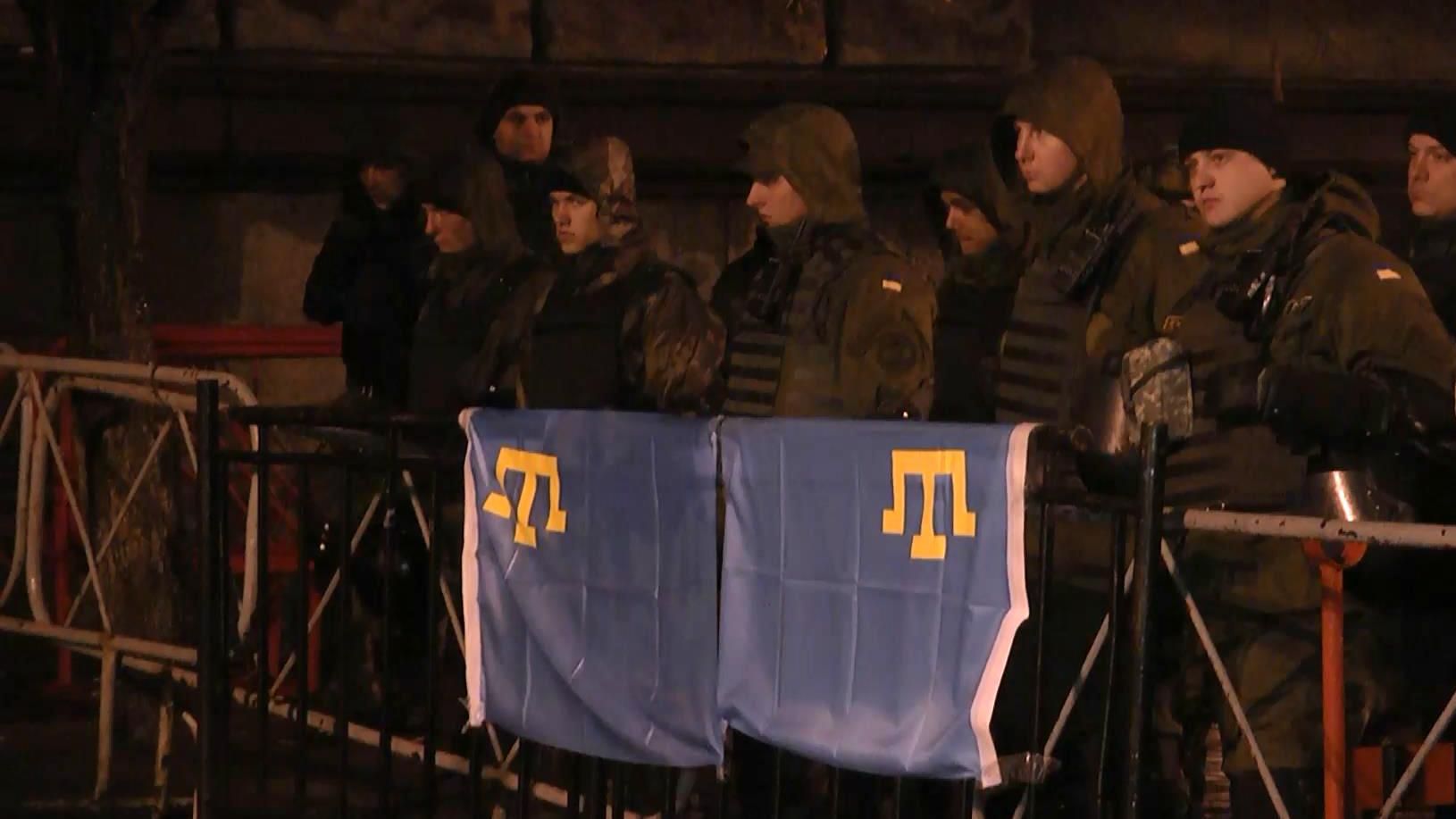 Протест на Банковій набрав обертів: активісти висунули вимоги Протест на Банковій набрав обертів: активісти висунули вимоги