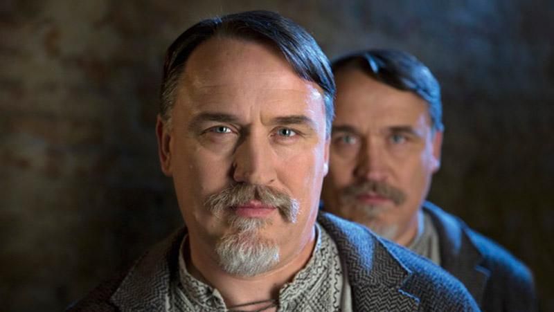 Чому Ви оточили себе кретинами? — письменники звернулися до Порошенка Чому Ви оточили себе кретинами? — письменники звернулися до Порошенка