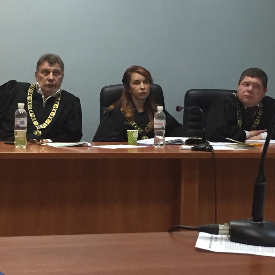 Маріупольці домоглися права на чесні вибори Маріупольці домоглися права на чесні вибори