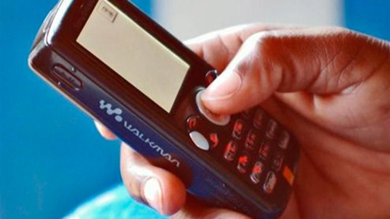 У Севастополі повністю зник мобільний зв'язок У Севастополі повністю зник мобільний зв'язок