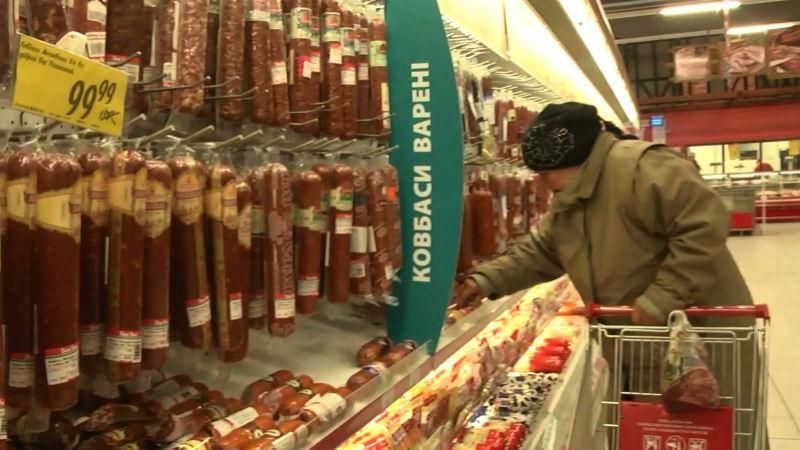 Рейд столичними супермаркетами: яку зіпсовану продукцію продають найчастіше