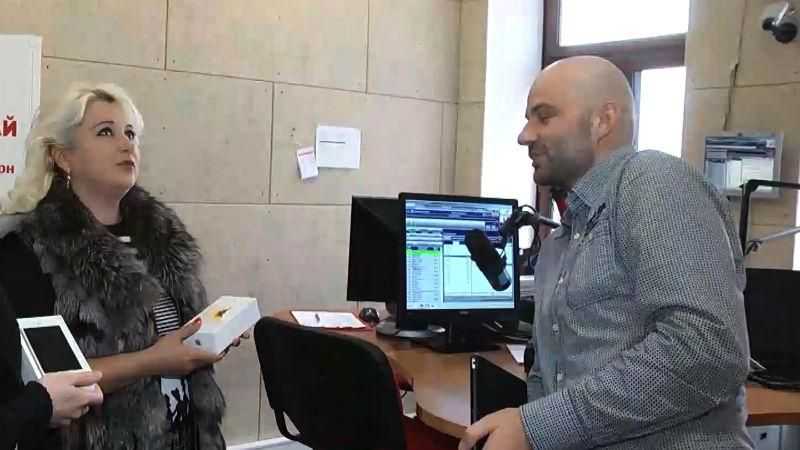 "Люкс FM" подарил iPhone 6S своим слушателям "Люкс FM" подарил iPhone 6S своим слушателям